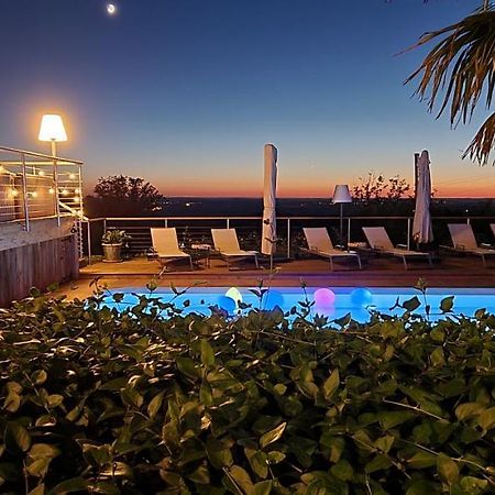 Chambres d'hôtes Le Repère des Anges et SPA Larnod Esterno foto