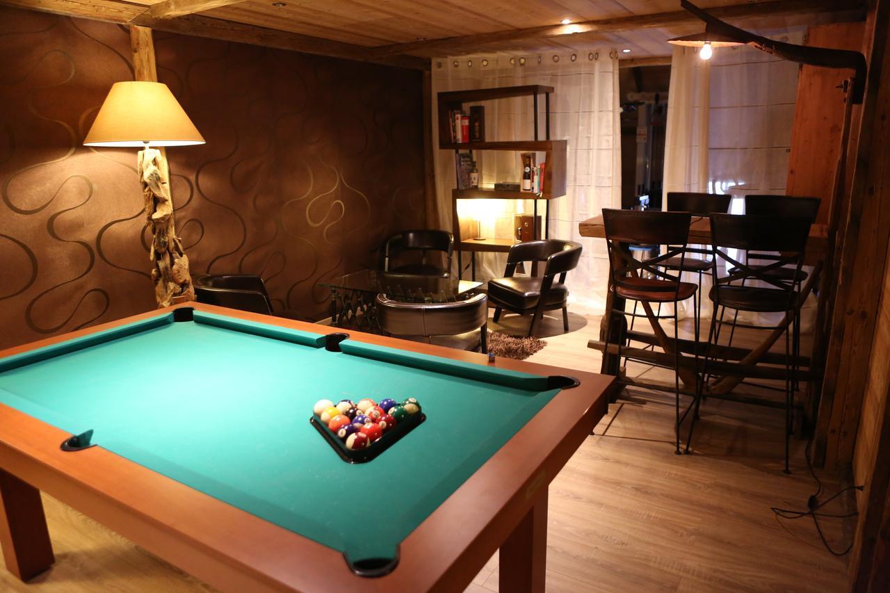 Chambres d'hôtes Le Repère des Anges et SPA Larnod Esterno foto