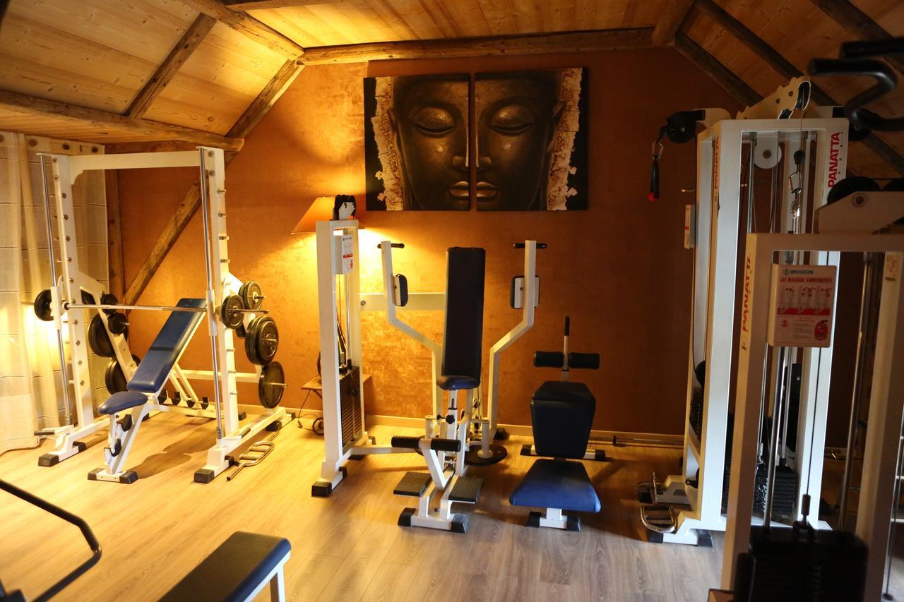 Chambres d'hôtes Le Repère des Anges et SPA Larnod Esterno foto