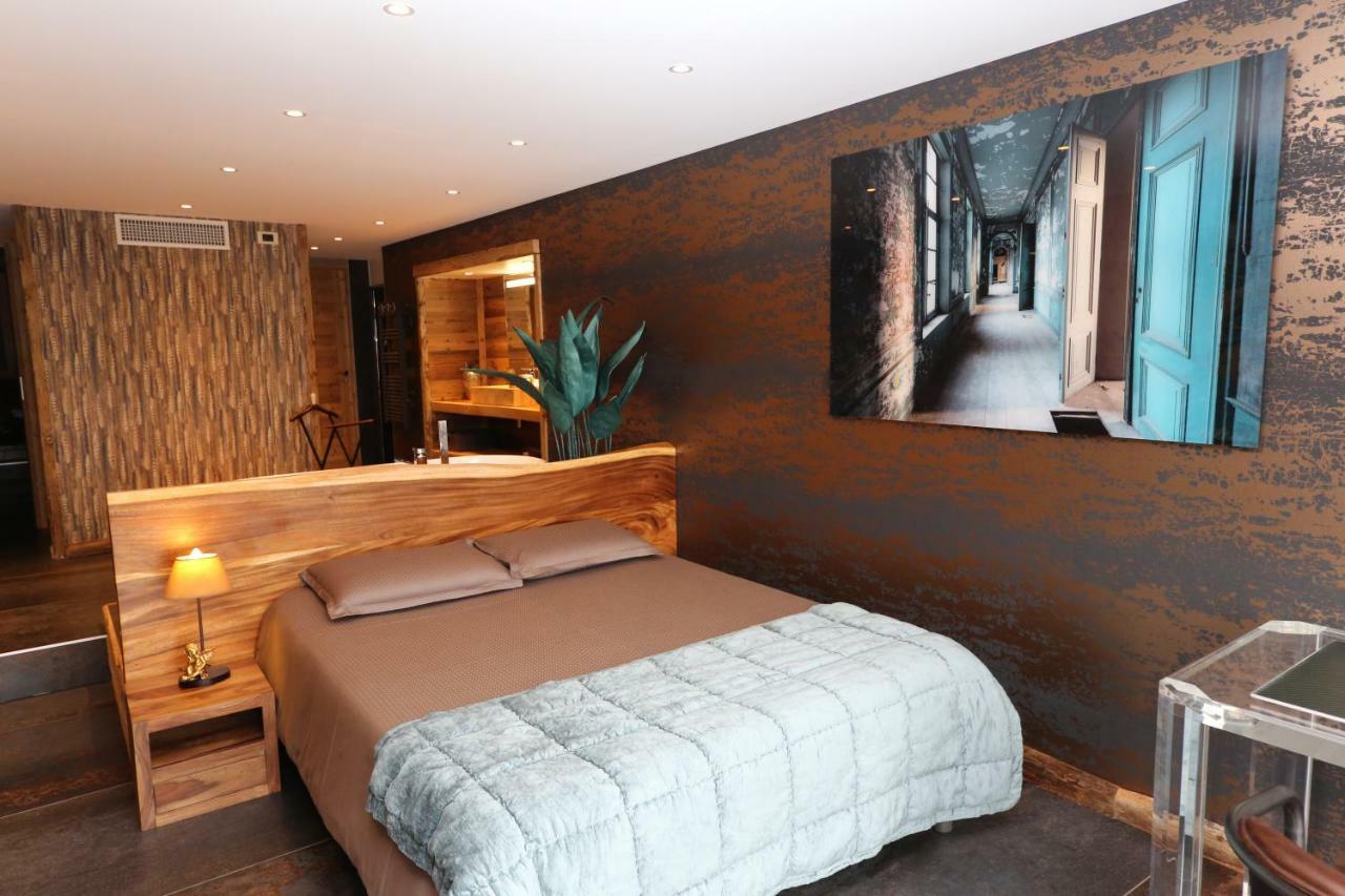 Chambres d'hôtes Le Repère des Anges et SPA Larnod Esterno foto